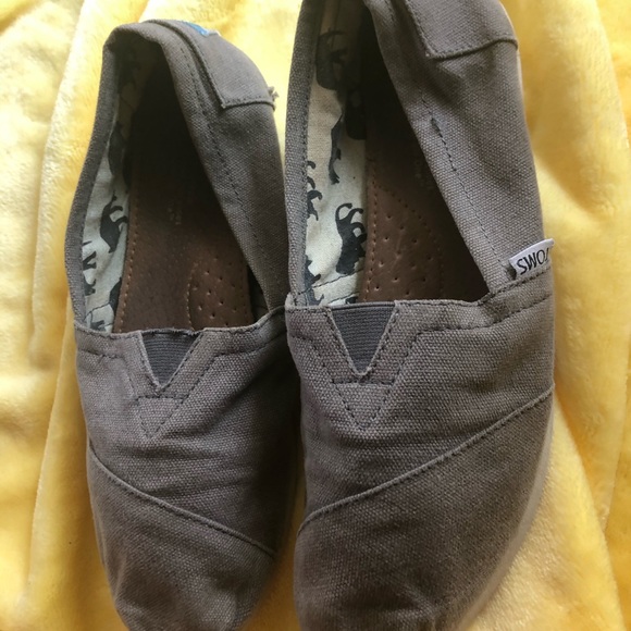 Tan Toms - Picture 1 of 2